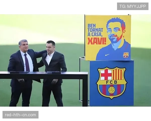 哈维回撤接应如何重塑巴萨中场控制力